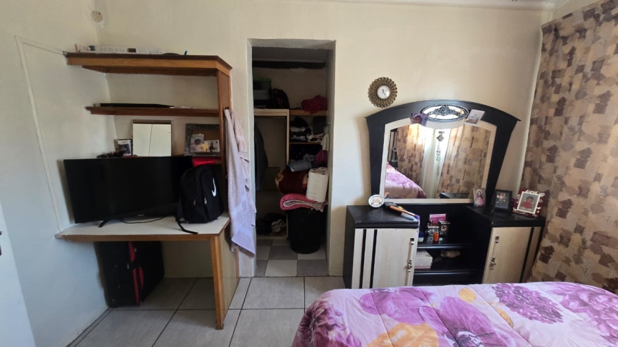 3 Bedroom Property for Sale in Roodepan Northern Cape